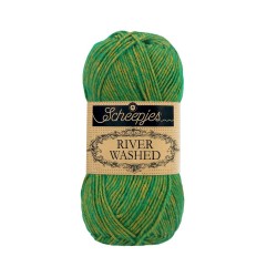 Scheepjes River Washed 955 Po groen