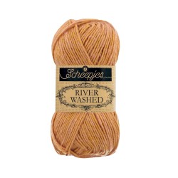 Scheepjes River Washed 960 Murray beige rosa